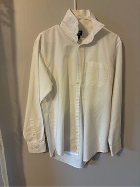 Lands End men’s uniform Classic White Button-Up Shirt size M